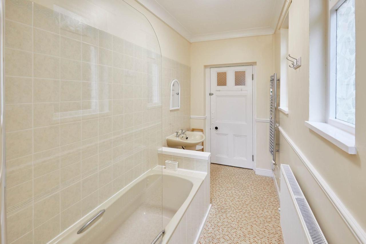 Host & Stay - The Garden Flat Scarborough Luaran gambar